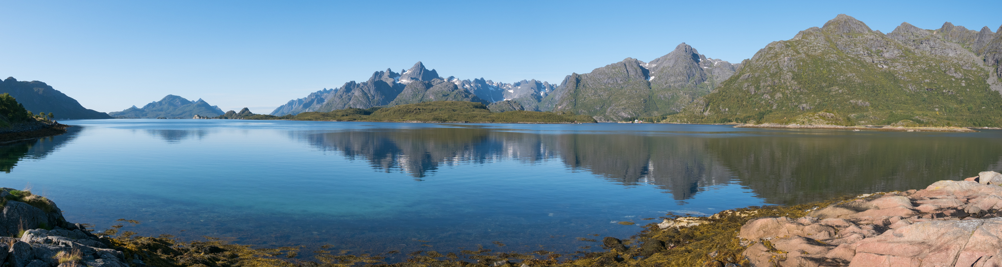 Le détroit de Raftsund et le Trollfjord Le détroit de Raftsund et le Trollfjord