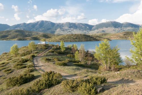 Bivouac au lac d'Aoos près de Ioannina //Grèce