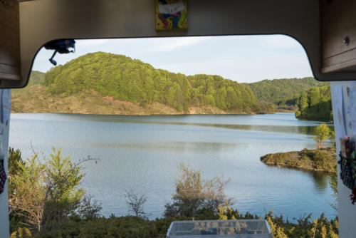 Bivouac au lac d'Aoos près de Ioannina //Grèce