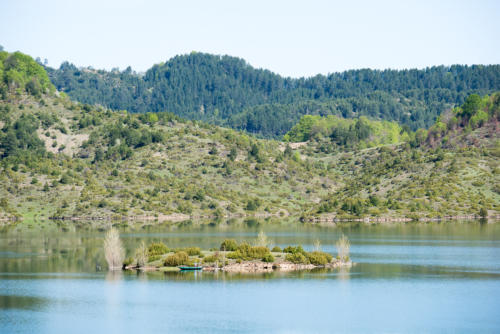 Canoë sur le lac de Aoos // Grèce