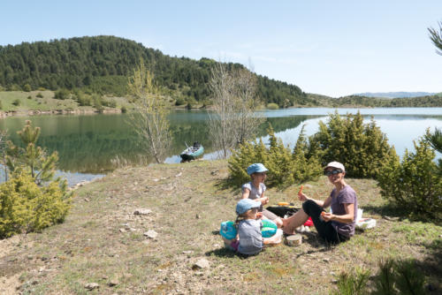 Canoë sur le lac de Aoos // Grèce