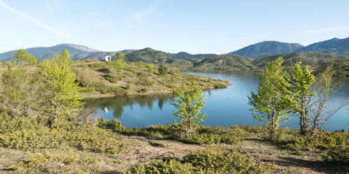 Bivouac au lac d'Aoos près de Ioannina //Grèce