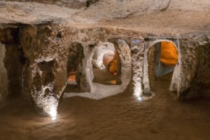 L'étrange ville souterraine de Kaymakli // Cappadoce