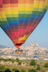 Le ballet des montgolfières au petit matin // Cappadoce