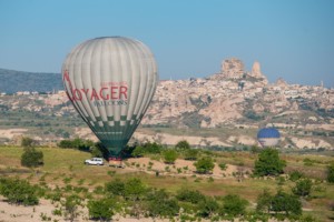 Le ballet des montgolfières au petit matin // Cappadoce