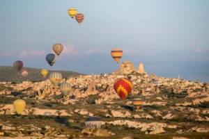 La ville d'Uchisar et sa silhouette étonnante // Cappadoce