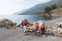 Bicouac sur la plage de Skoutari